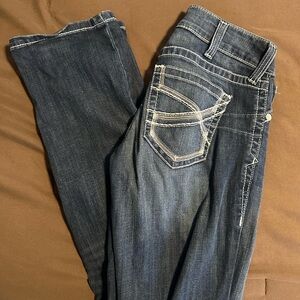 Size 29R Womens Ariats